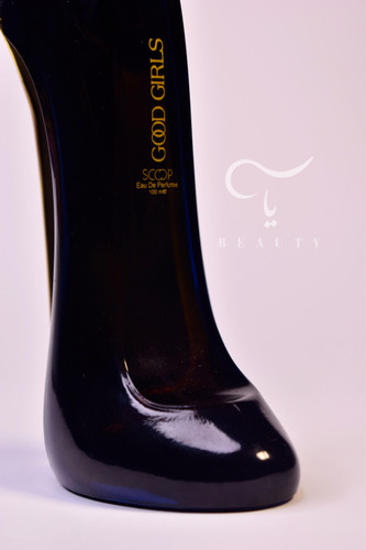 ادکلن گود گرل مشکی کارولینا هررا ۳۰ میل به شکل کفش پاشنه بلند مشکی با رایحه گلی و شرقی زنانه