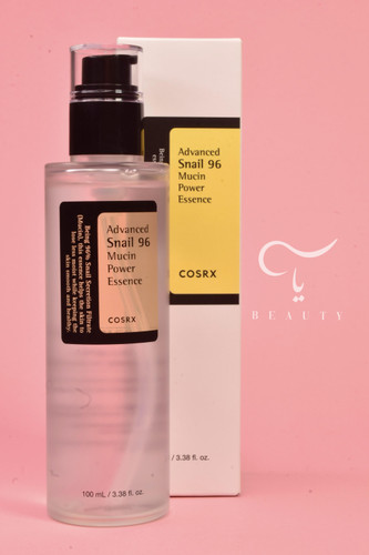 سرم موسین حلزون کوزارکس در بطری شفاف با پمپ مشکی، مناسب آبرسانی و بازسازی پوست