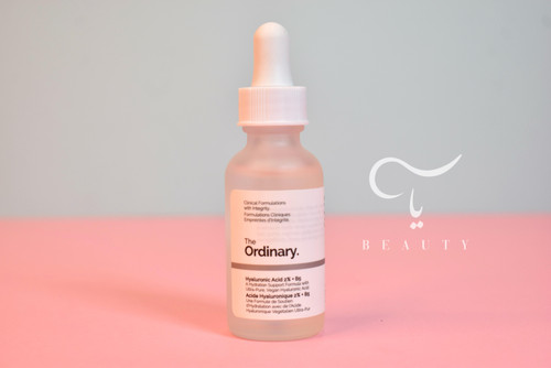 بطری شیشهای سرم هیالورونیک اسید اوردینری با درب قطرهچکان سفید، آبرسان و مرطوبکننده عمیق پوست