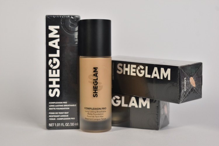 تصویر کرم پودر مات شیگلم Sheglam برای پوست چرب